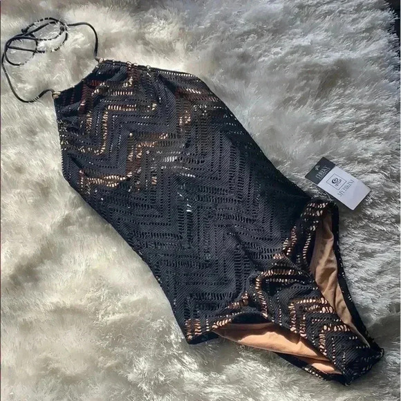 Rip Curl Black cheeky bathing suit - Picture 2 of 7